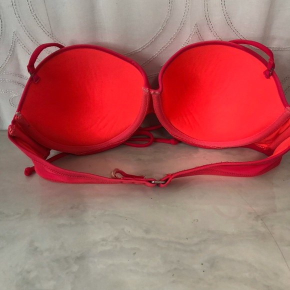 Victoria secret bomb shell bathing suit. - Picture 2 of 4